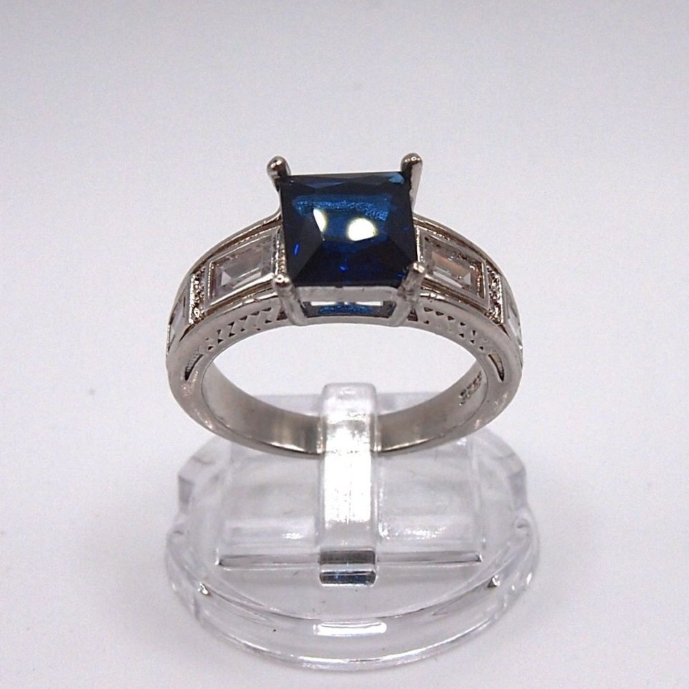 Ladies Large Blue Sapphire Princess Cut  Bridal Ring .925 Solid Sterling Silver - Picture 6 of 12